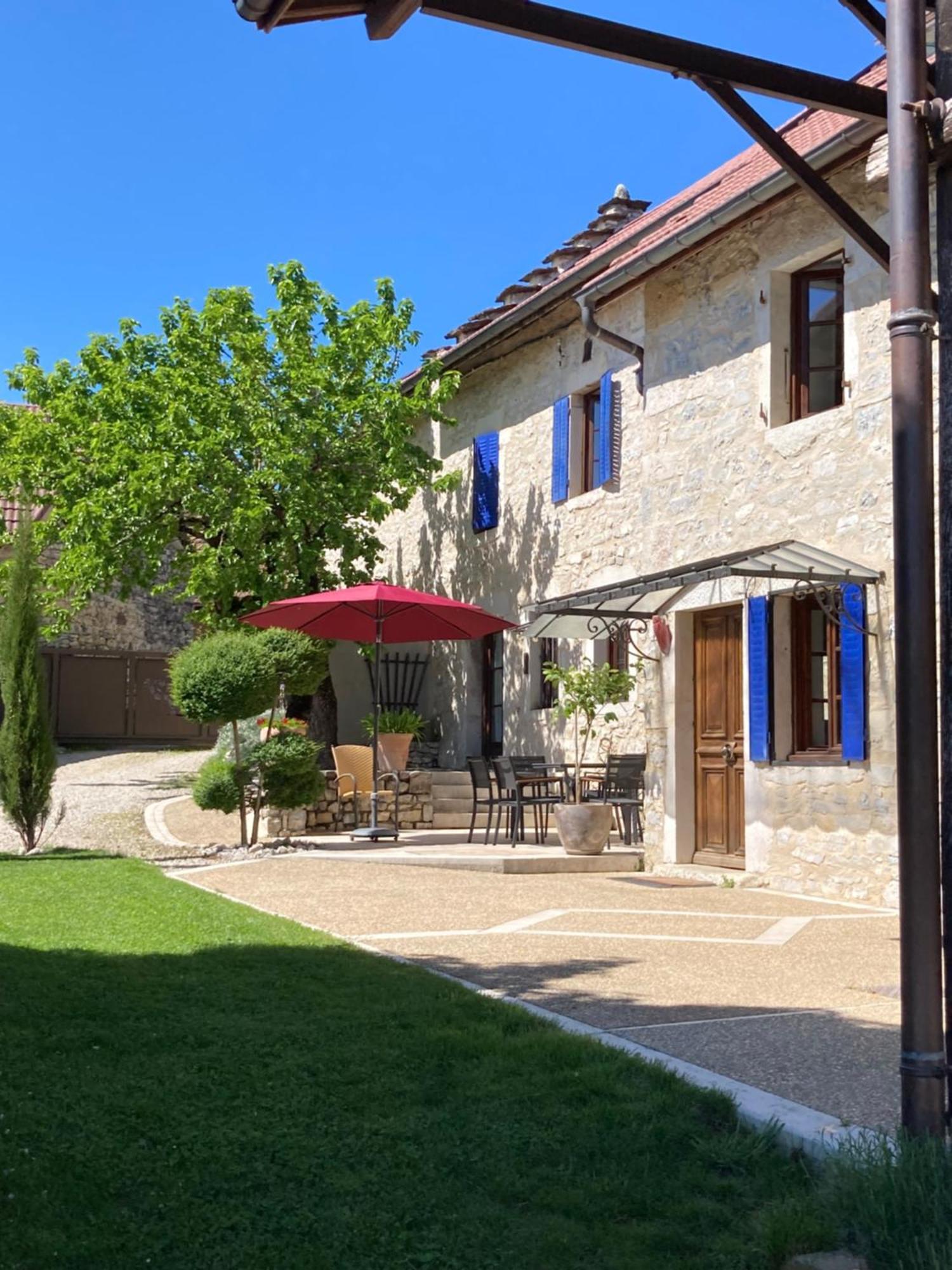 Le Clos Bô-m Marignieu Exterior foto